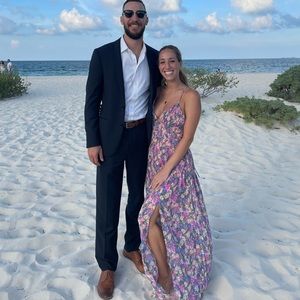 ASTR the Label pink floral maxi dress. Perfect for a vacation or wedding!